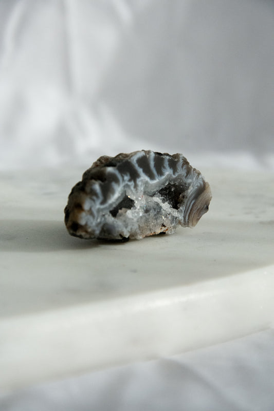 Mini géode d'agate bleue