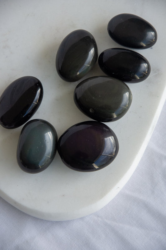 Pierre roulée d'obsidienne œil céleste