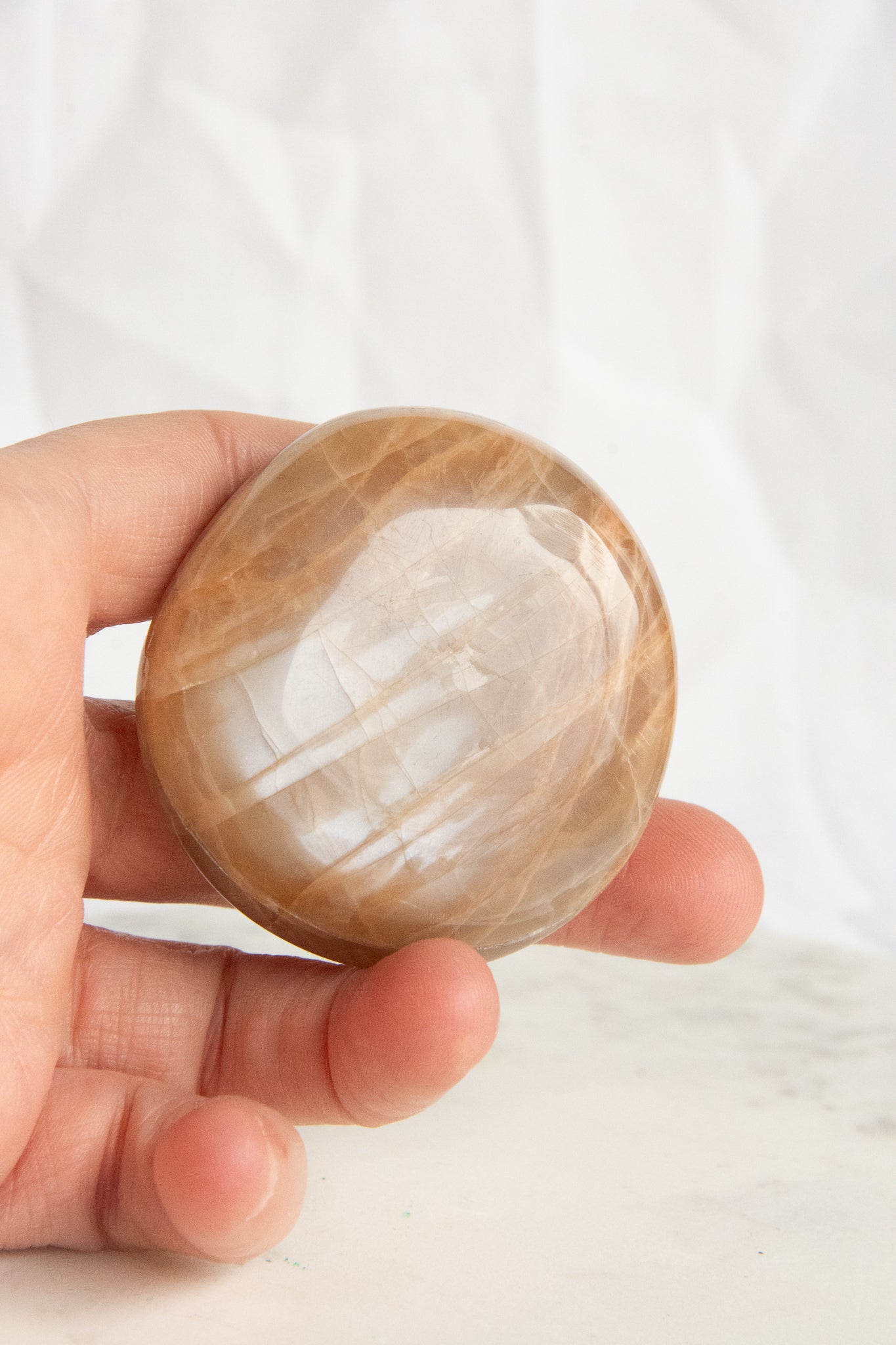 Galet pierre de lune beige