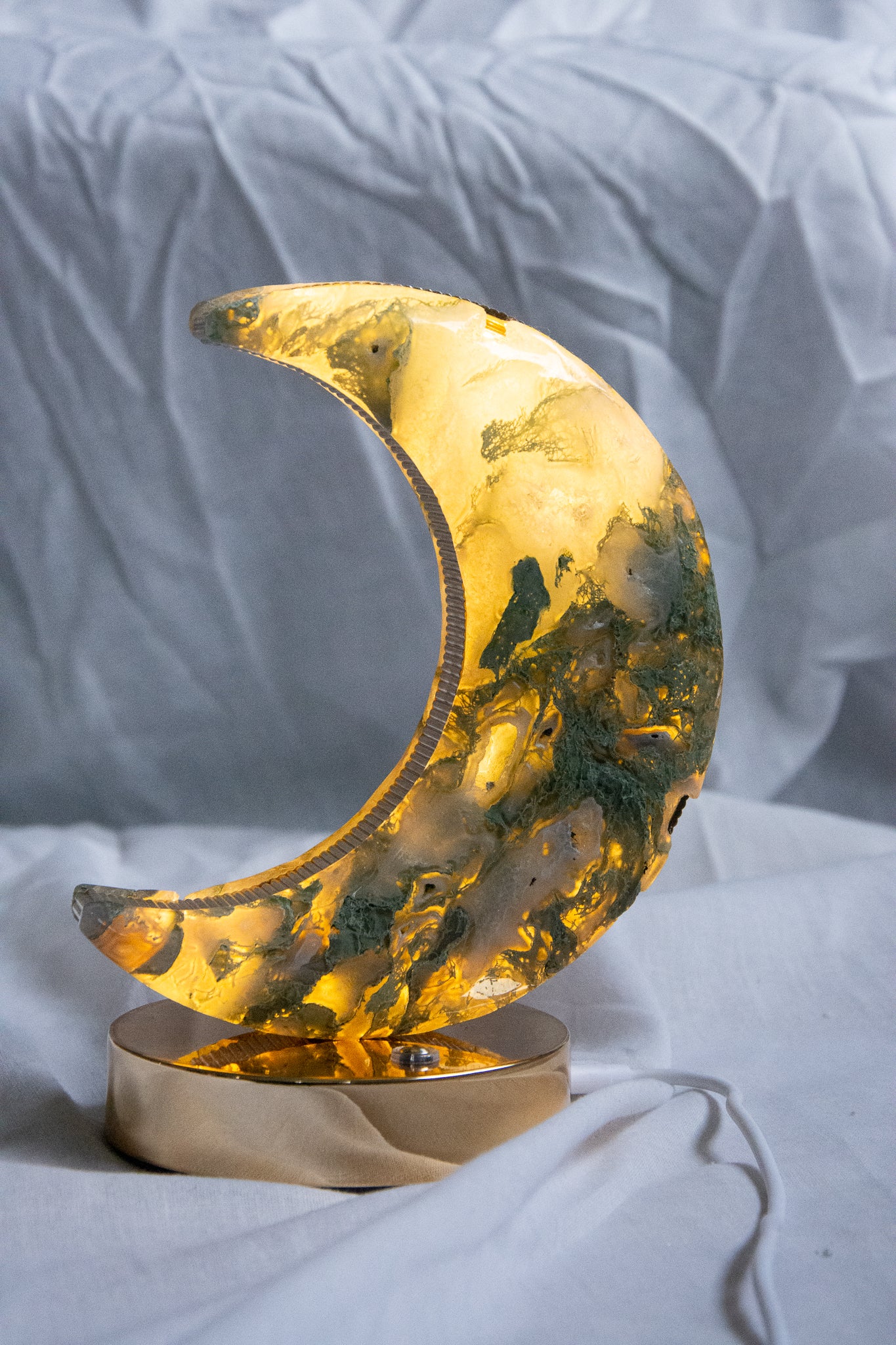 Lampe lune en agate mousse naturelle