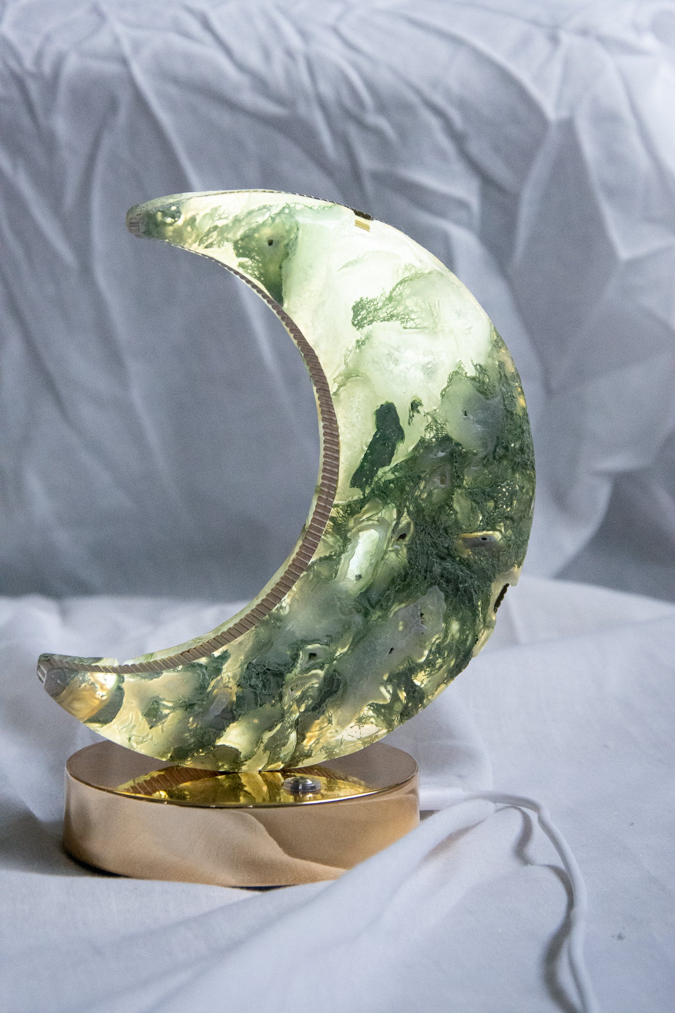 Lampe lune en agate mousse naturelle