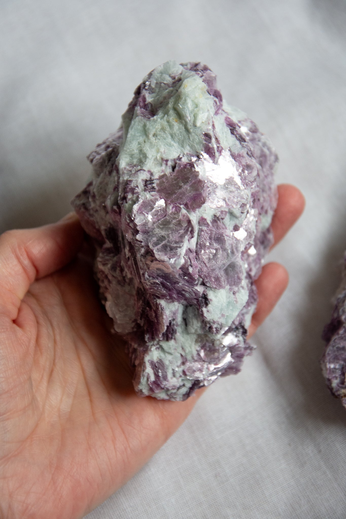 Lépidolite qualité gemme brute