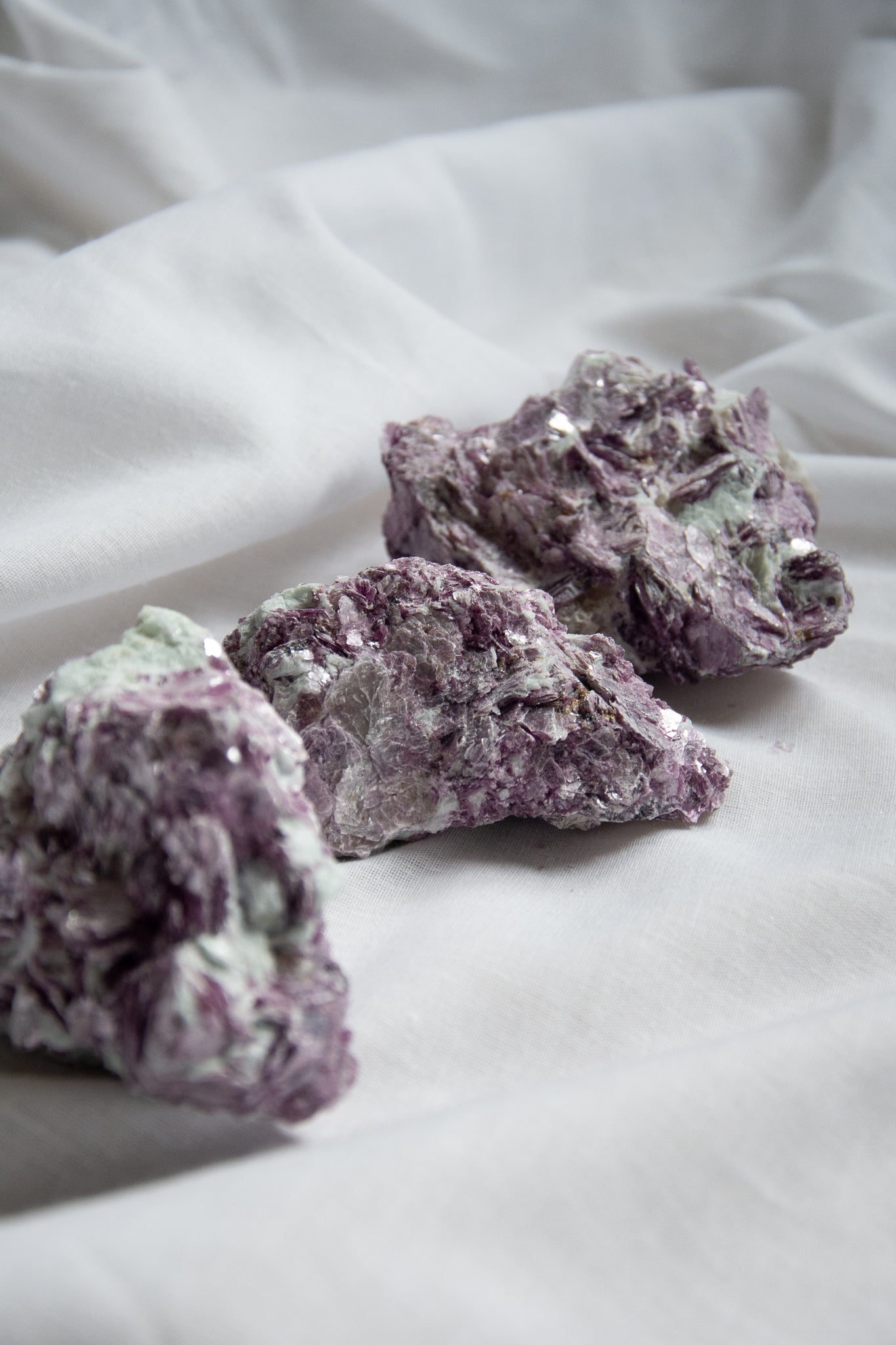 Lépidolite qualité gemme brute