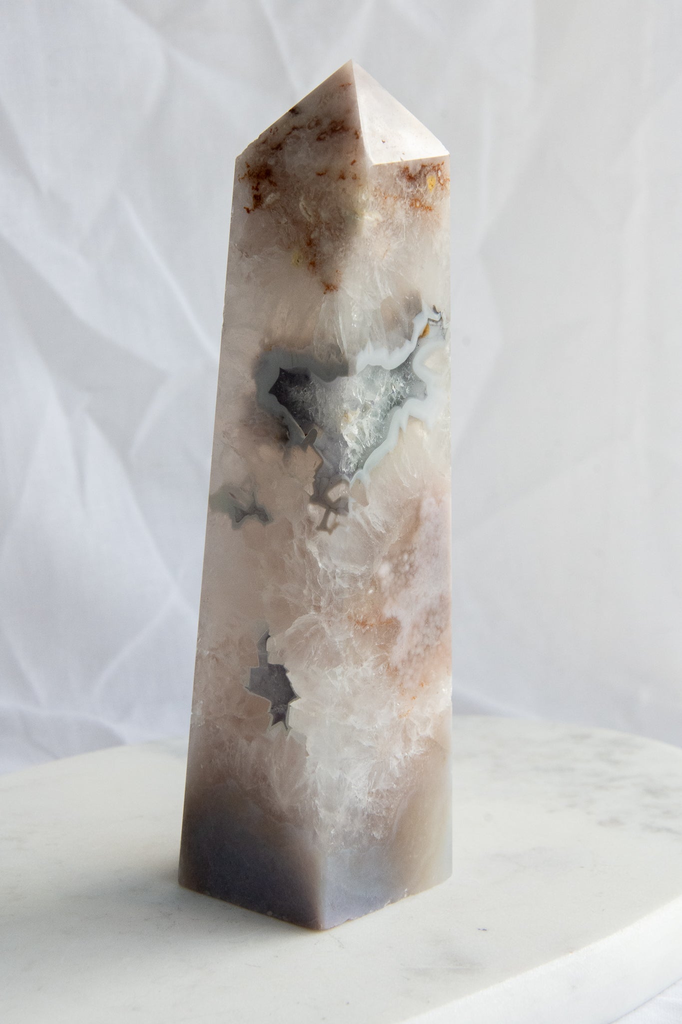 Tour XL d'Agate fleur avec inclusion d'Améthyste