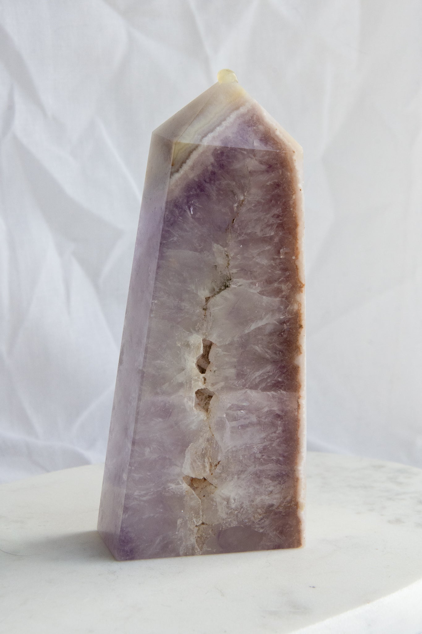 Tour XL d'Agate fleur avec inclusion d'Améthyste