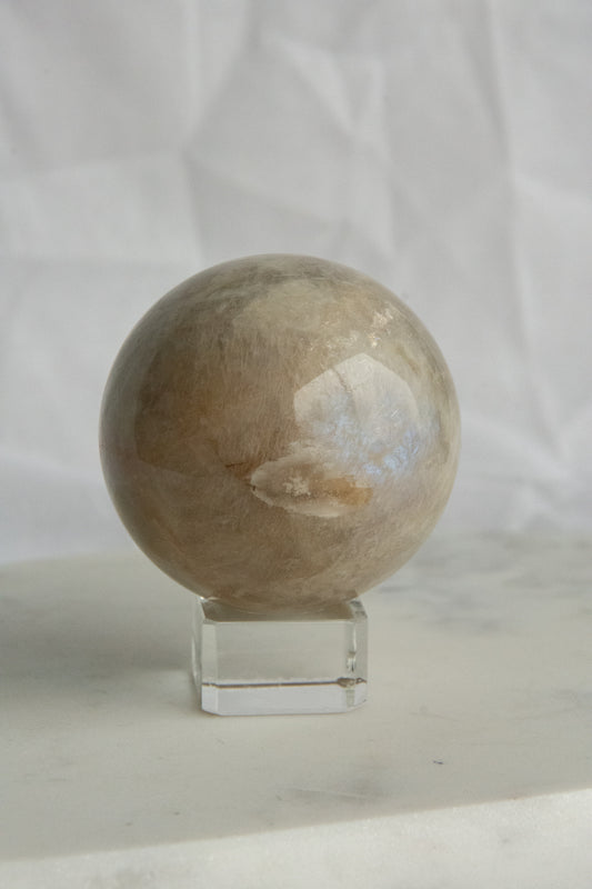 Sphère de pierre de lune beige