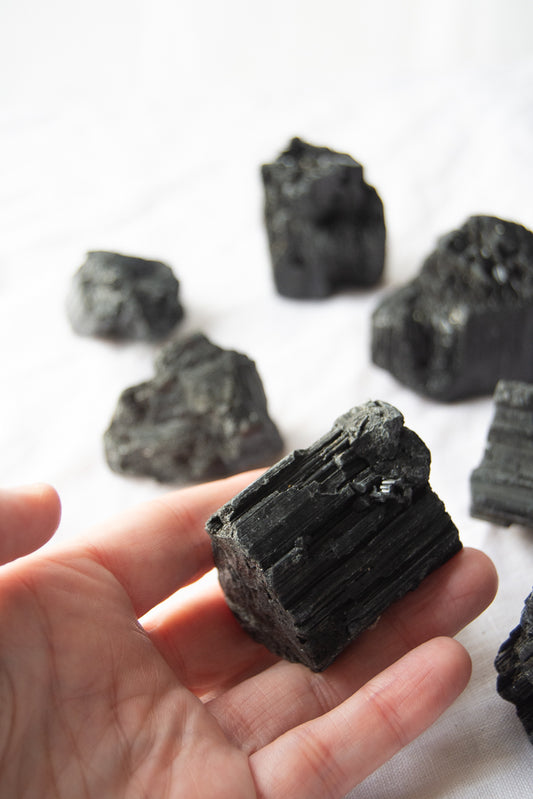 Tourmaline noire brute