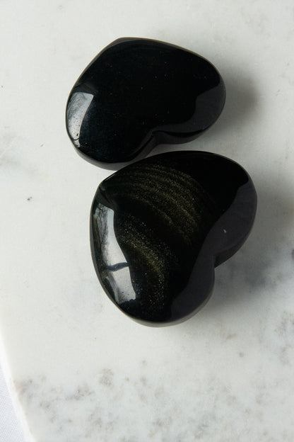 Cœur en obsidienne dorée