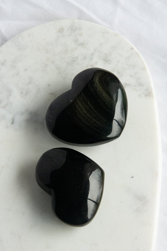 Cœur en obsidienne dorée