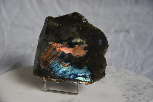 Tranches de Labradorite sur Socle