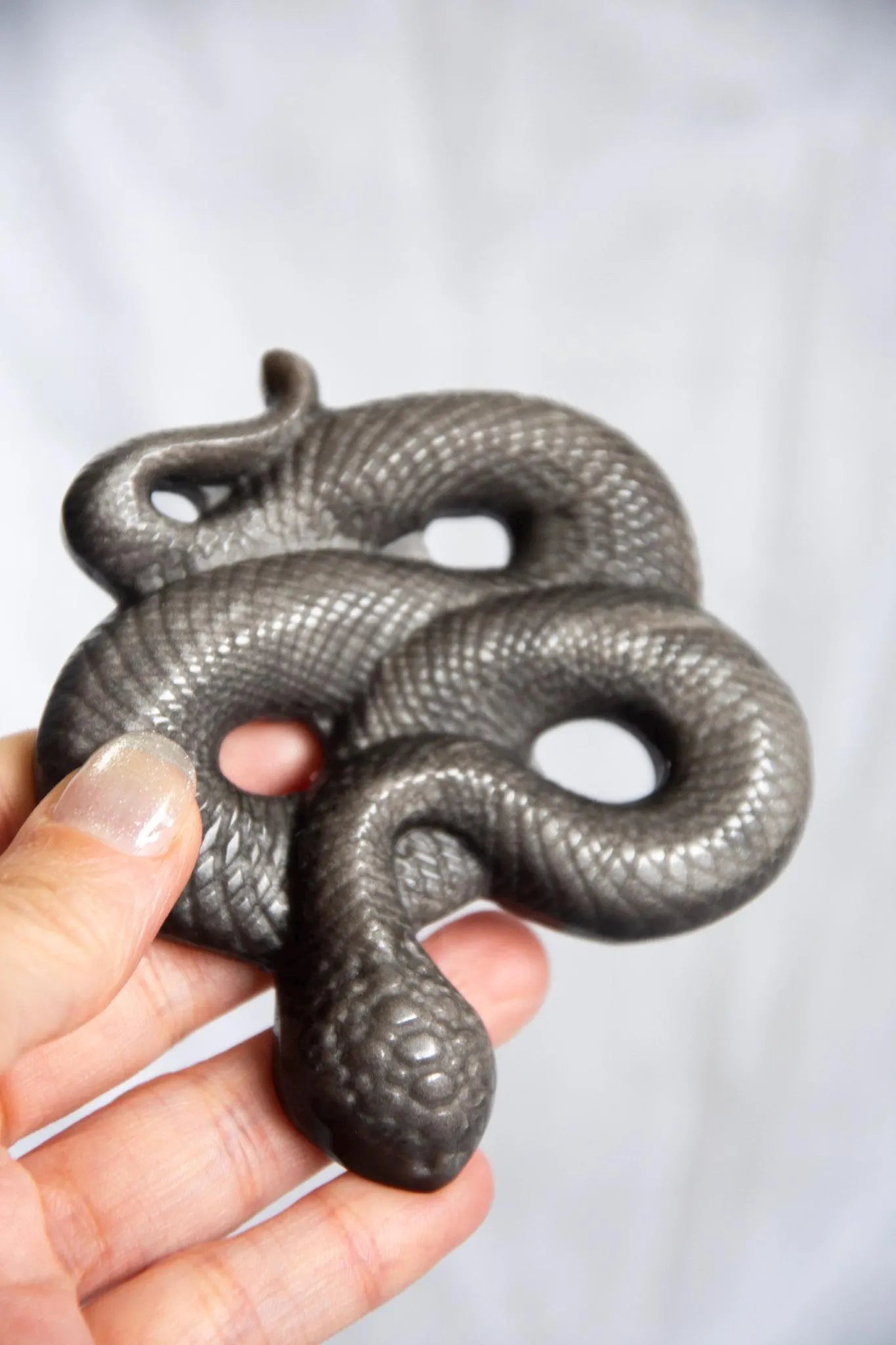 Serpents en Labradorite & Obsidienne Argentée – Pièces sculptées uniques