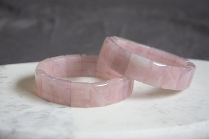 bracelet jonc élastique en pierres naturelles