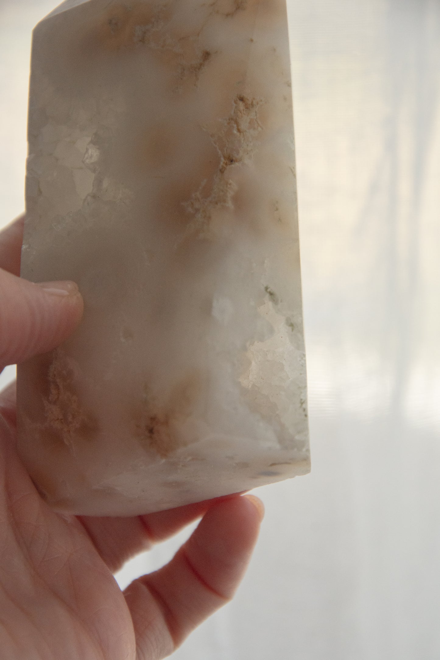 Tour d'Agate blanche
