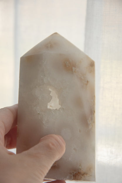 Tour d'Agate blanche