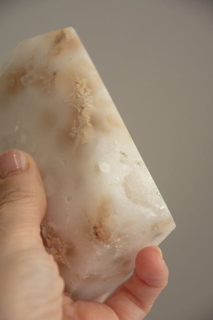 Tour d'Agate blanche
