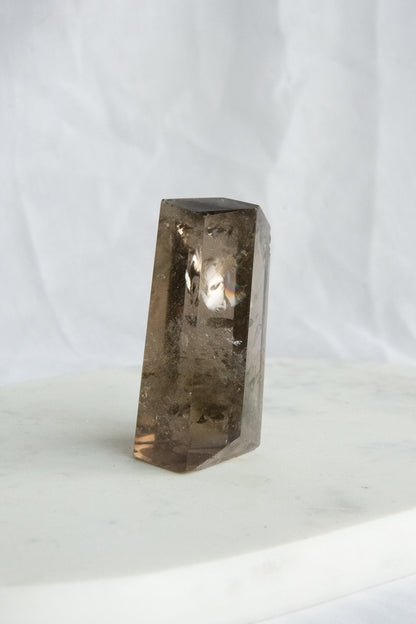 Quartz fumé en forme libre