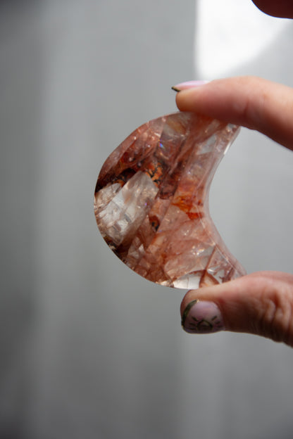 Lune en quartz hématoïde