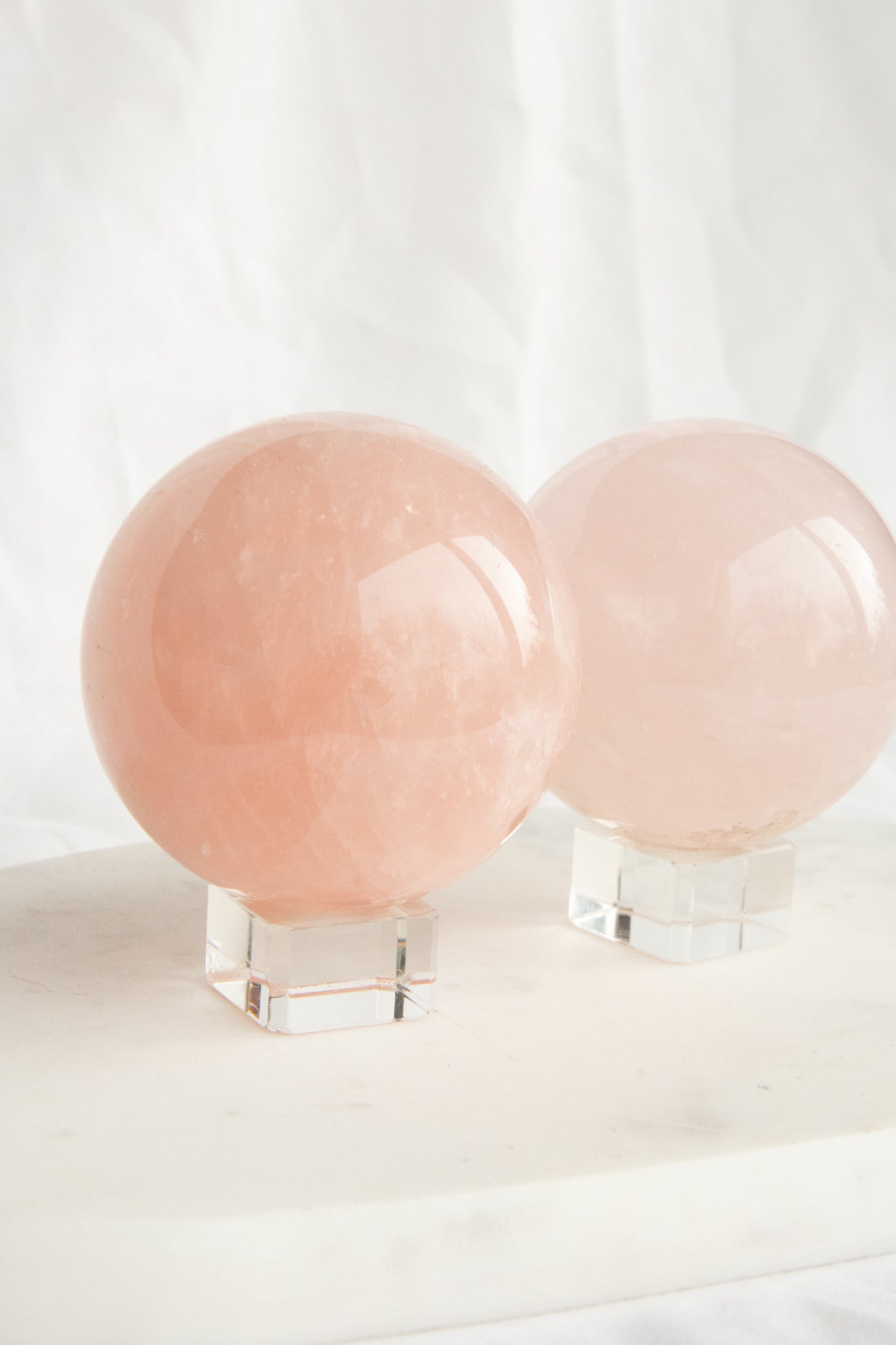 Sphère en quartz rose